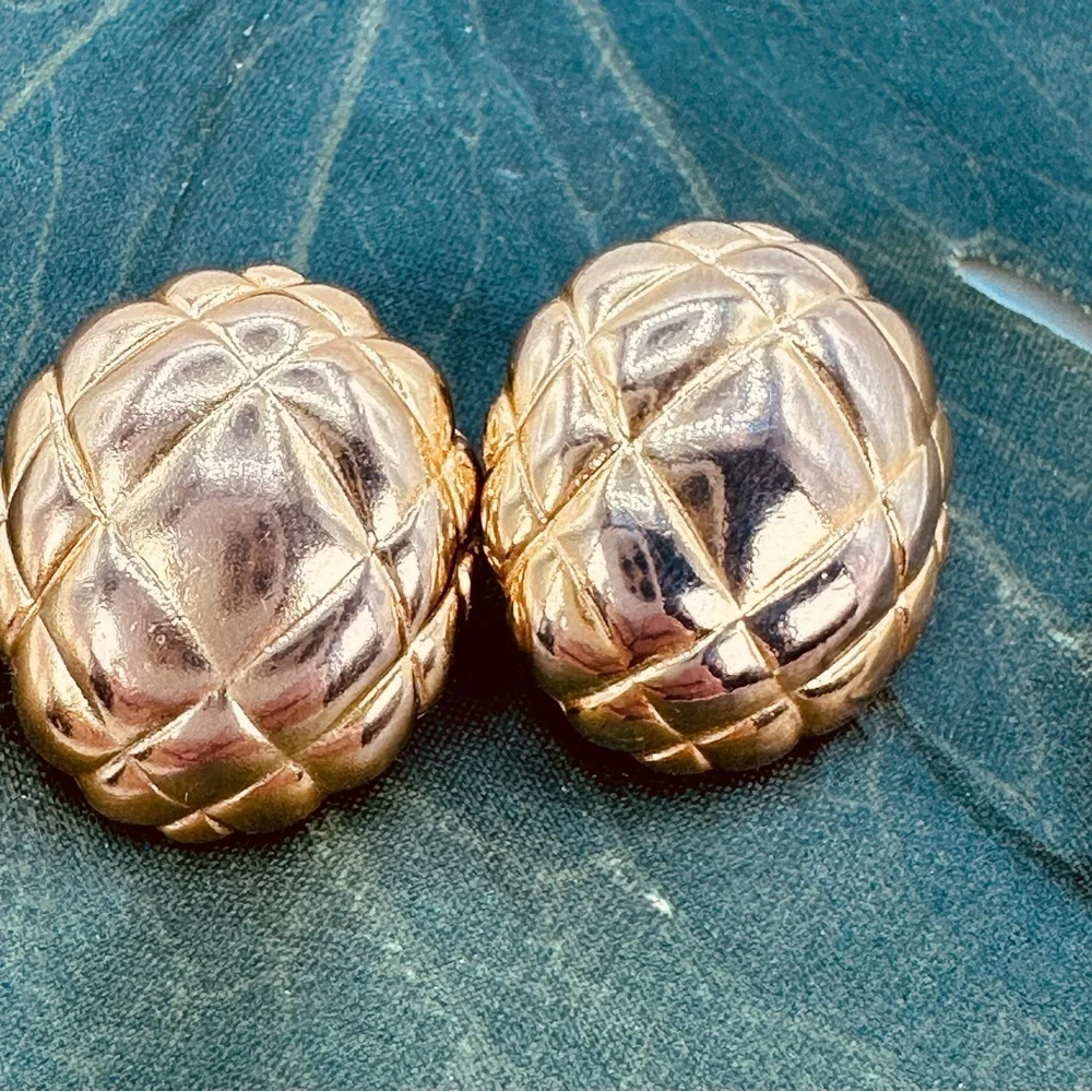 Vintage Gold Quilted Clip On Earrings, 80s Statement Button Jewelry Retro Glam